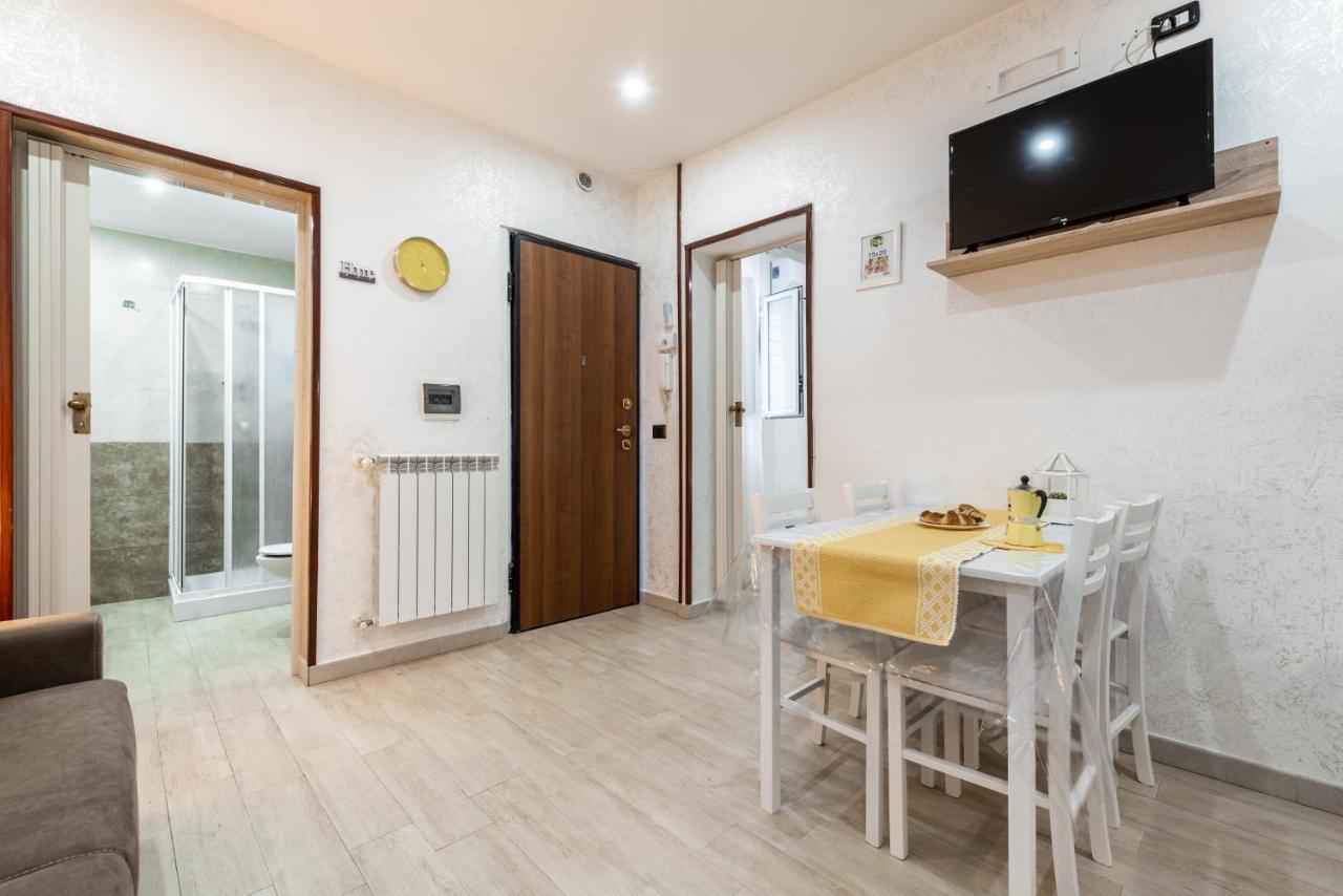 Yhellow Home Comfy Apartment Bari Exterior photo