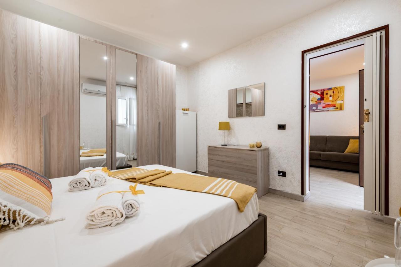 Yhellow Home Comfy Apartment Bari Exterior photo